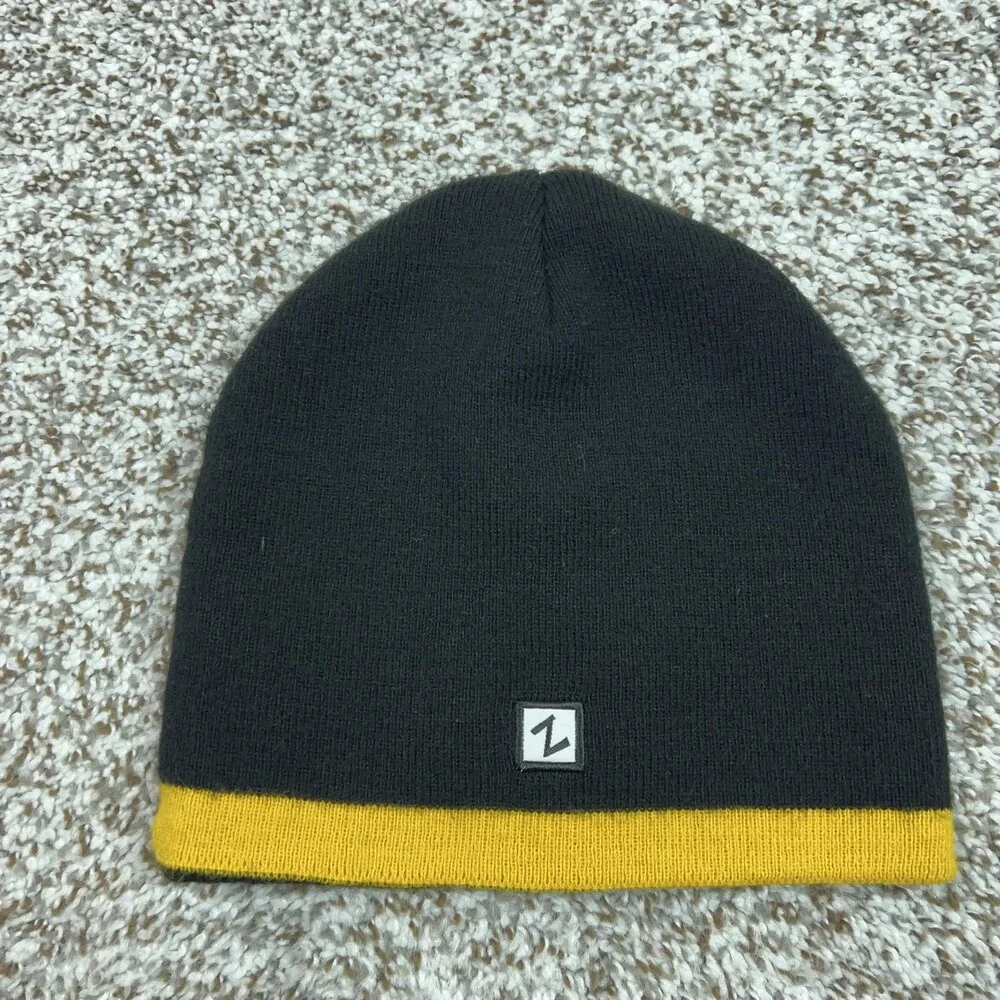 Iowa Hawkeyes Hat Cap Mens‎ Black Yellow NCAA Football Beanie College Winter